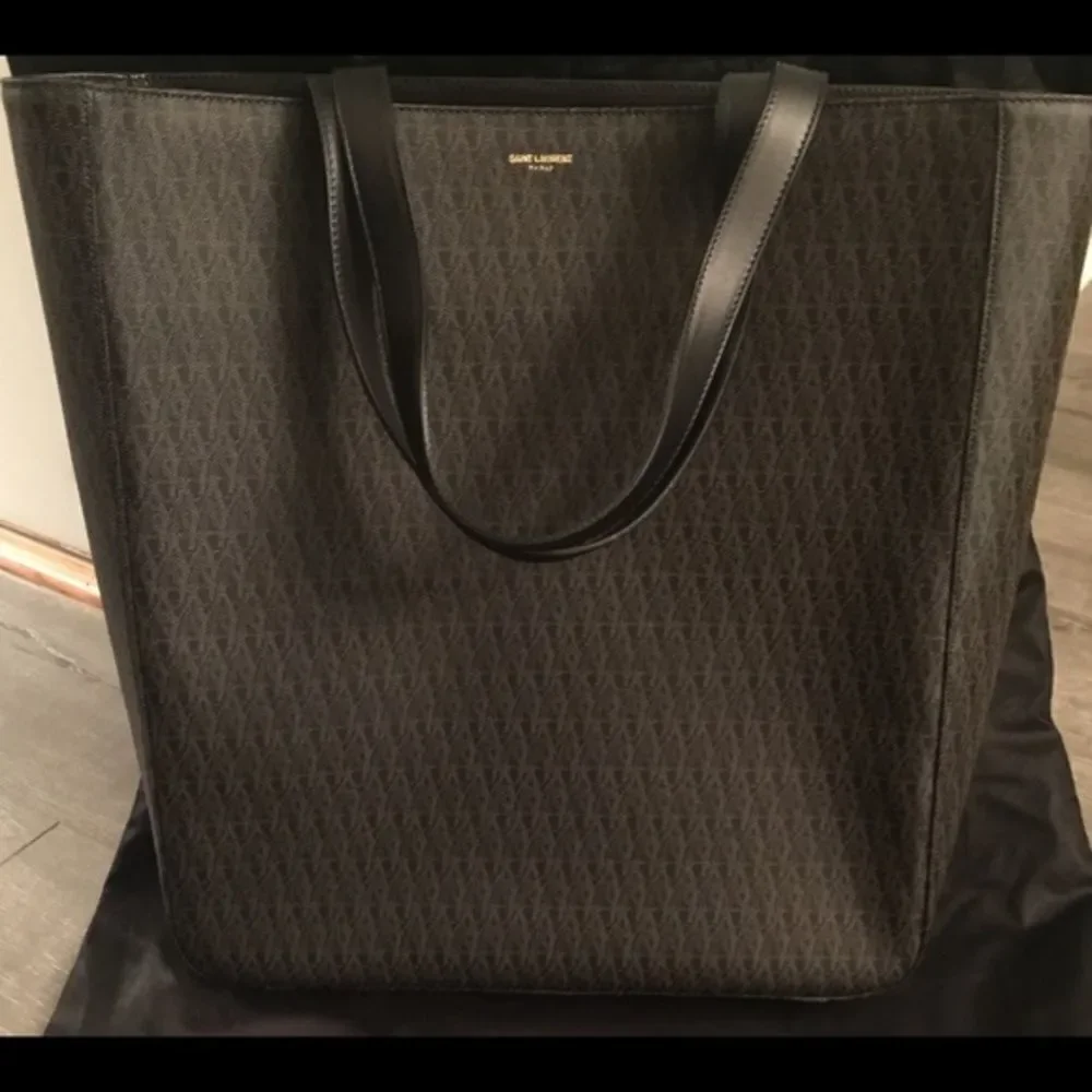YSL Saint Laurent Leather Tote, MUSEUM BAG SHOULDER Bag